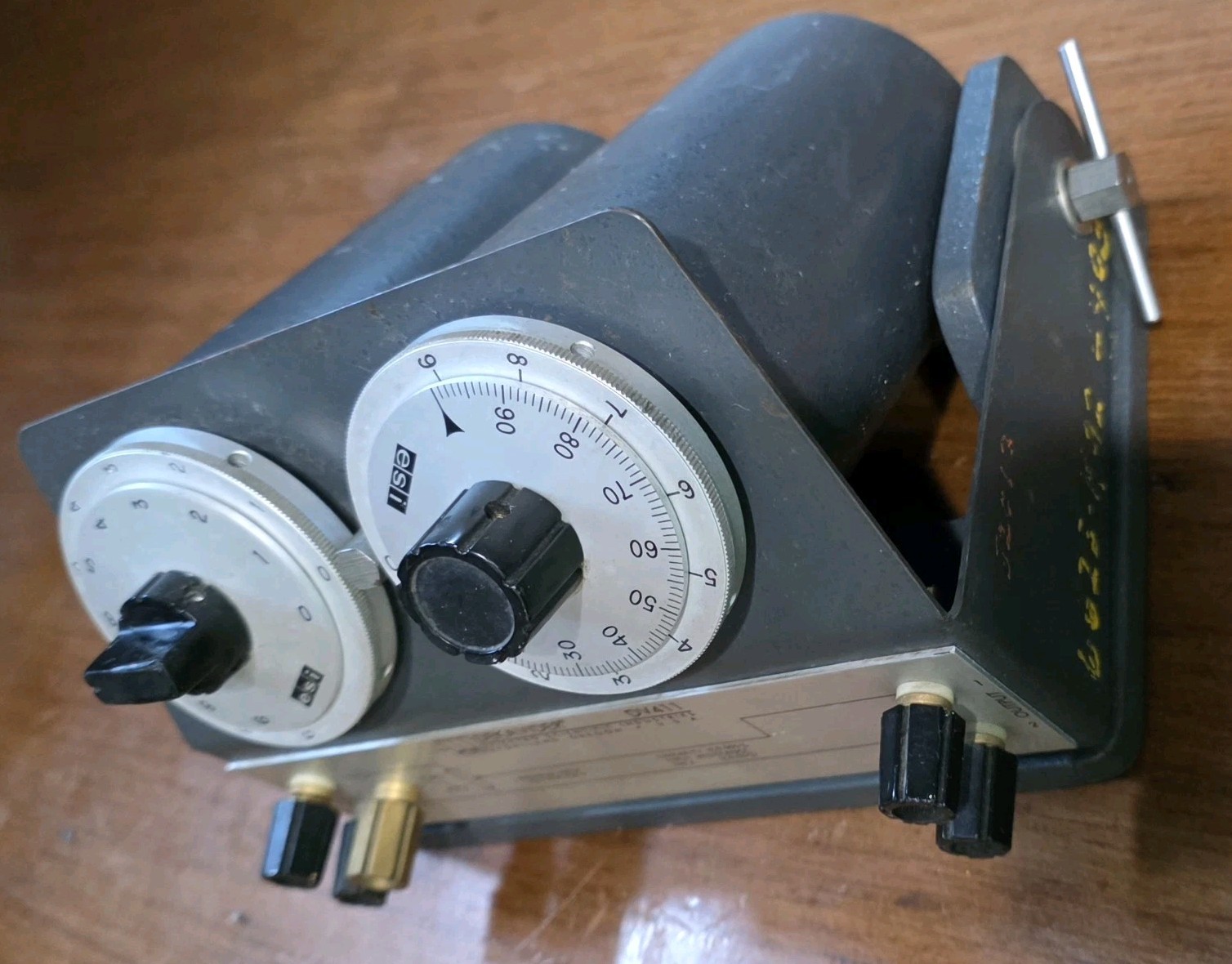 ESI Electro Scientific DV411 Dekavider (100K OHM)