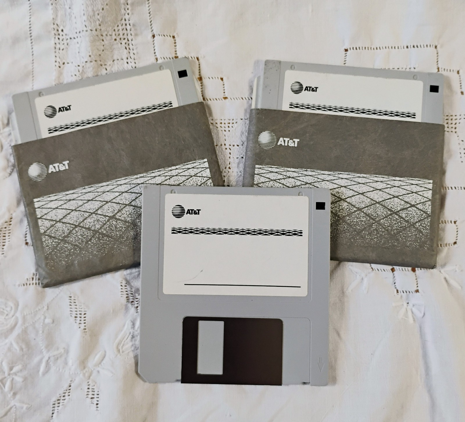 AT&T Microsoft Vintage 3.5" Inch Floppy Disks Lot VTG Blanks