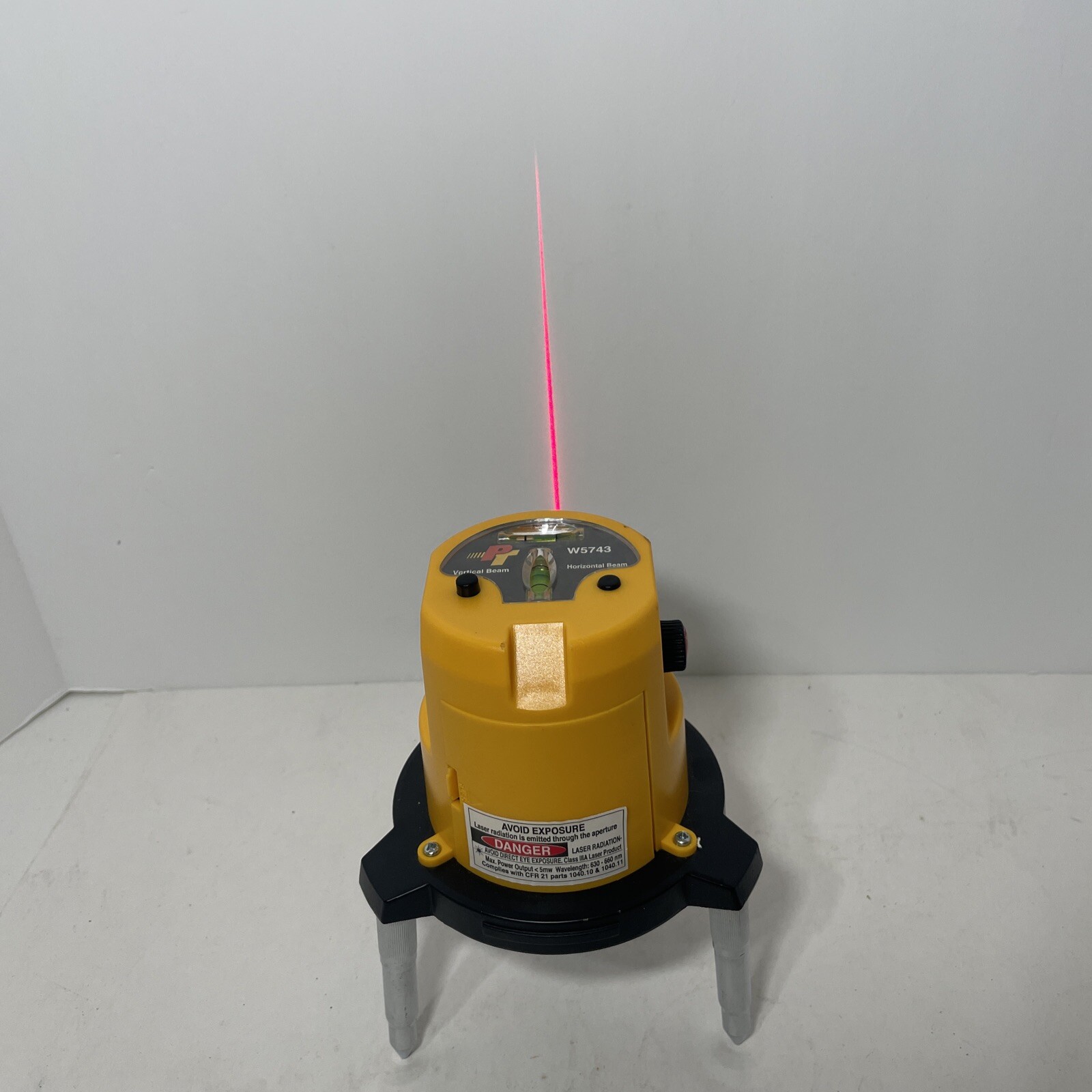 Laser Level Performance Tools Cross Beam Laser W5743 w/ Case + Base