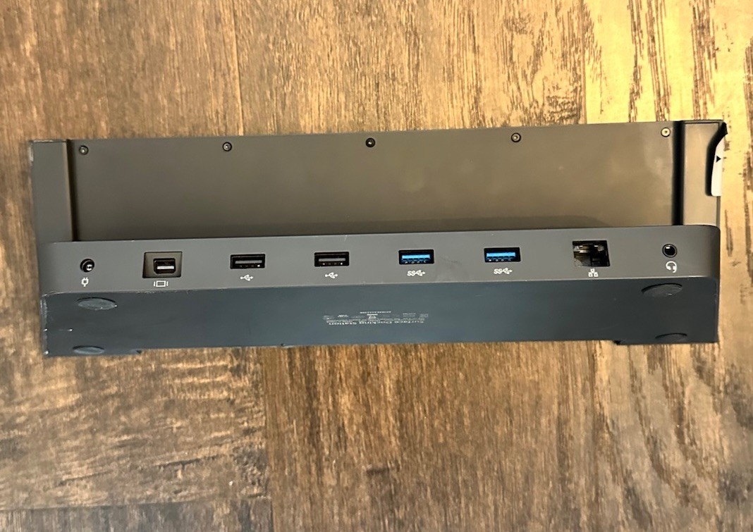 Microsoft Surface Pro 3 (1664) USB 3.0 Docking Station -No Power Adapter