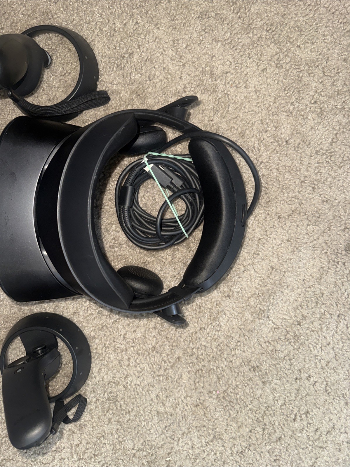 Samsung HMD Odyssey Windows Mixed Reality Headset Xe800zaa