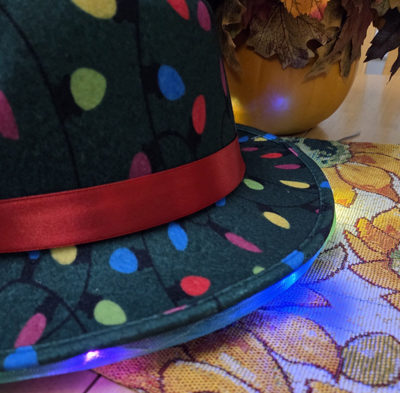 Light Up LED 3 Modes One Size Twinkle Tree Holiday Fedora Hat- NEW