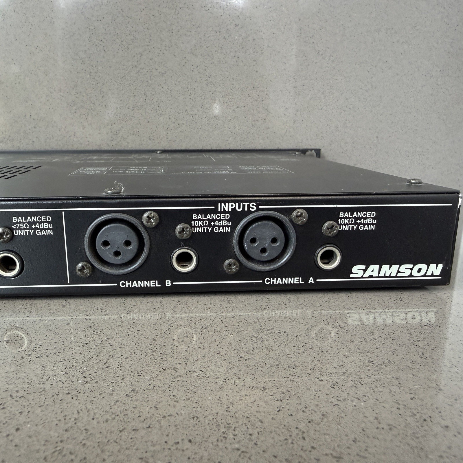 Samson E30i Dual 15 Band Graphic Equalizer Constant Q Rack Mount EQ XLR 1/4”