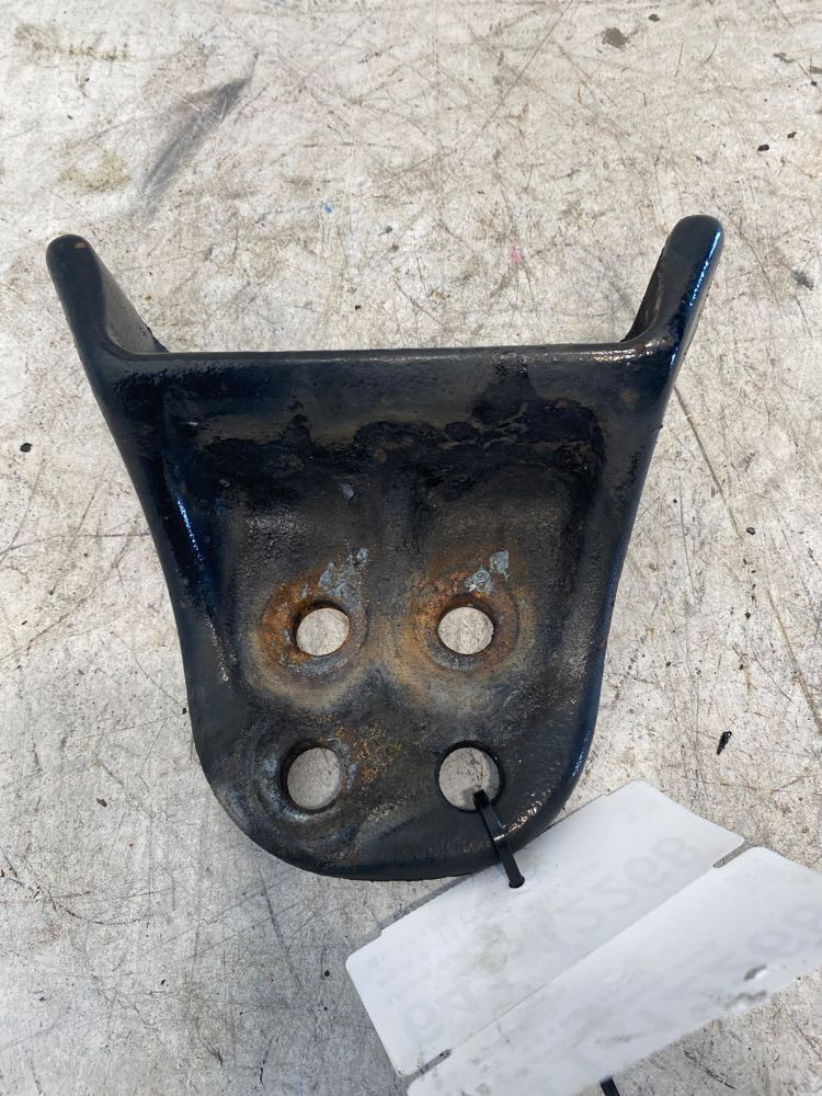2013 Freightliner Cascadia Suspension Bracket 1615617000 (641-12268)
