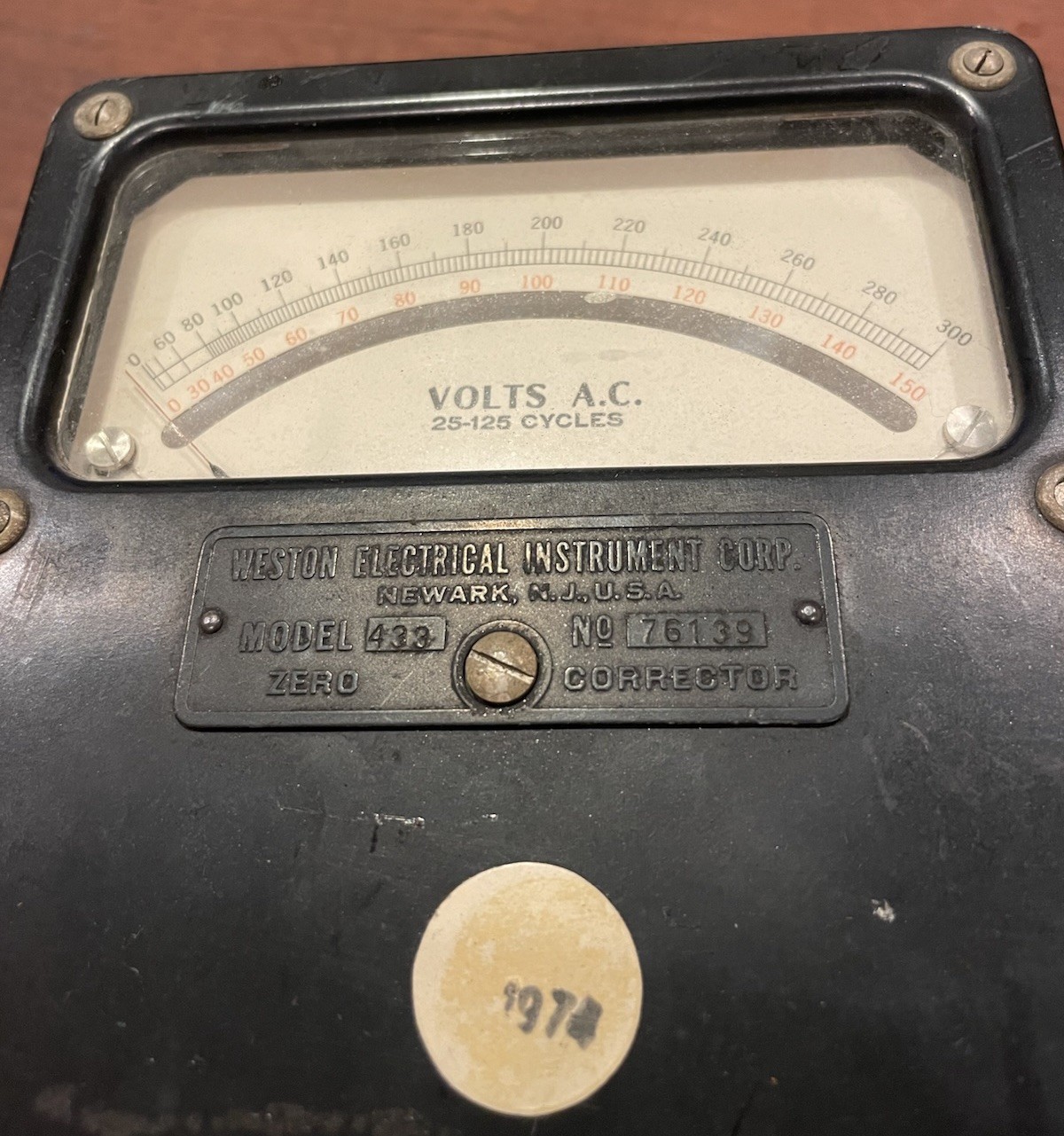 VWeston Model 433 AC Voltmeter Volt Meter 150V 300V Analog Tester Zero Corrector
