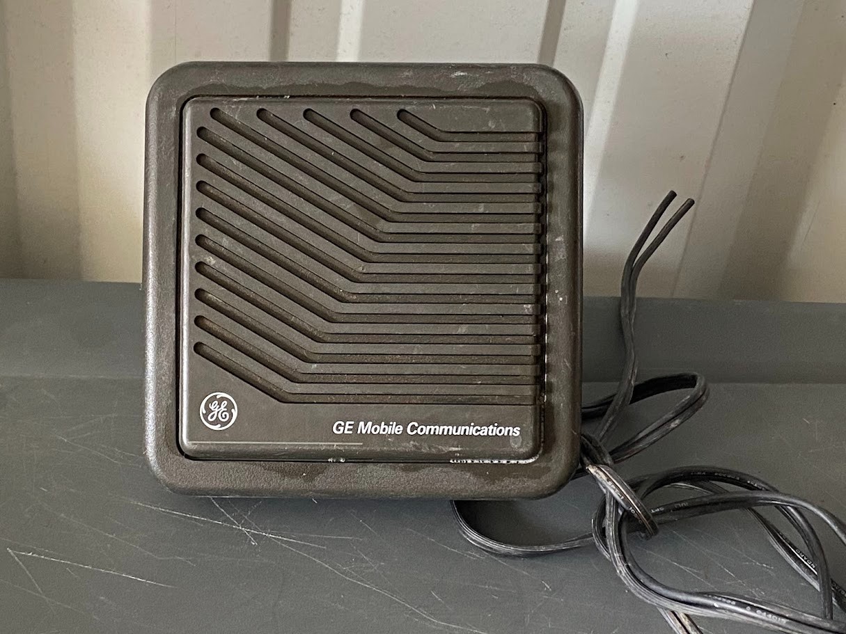 GE Ericsson 19A149590P1 External Two Way Radio Speaker 4 OHM