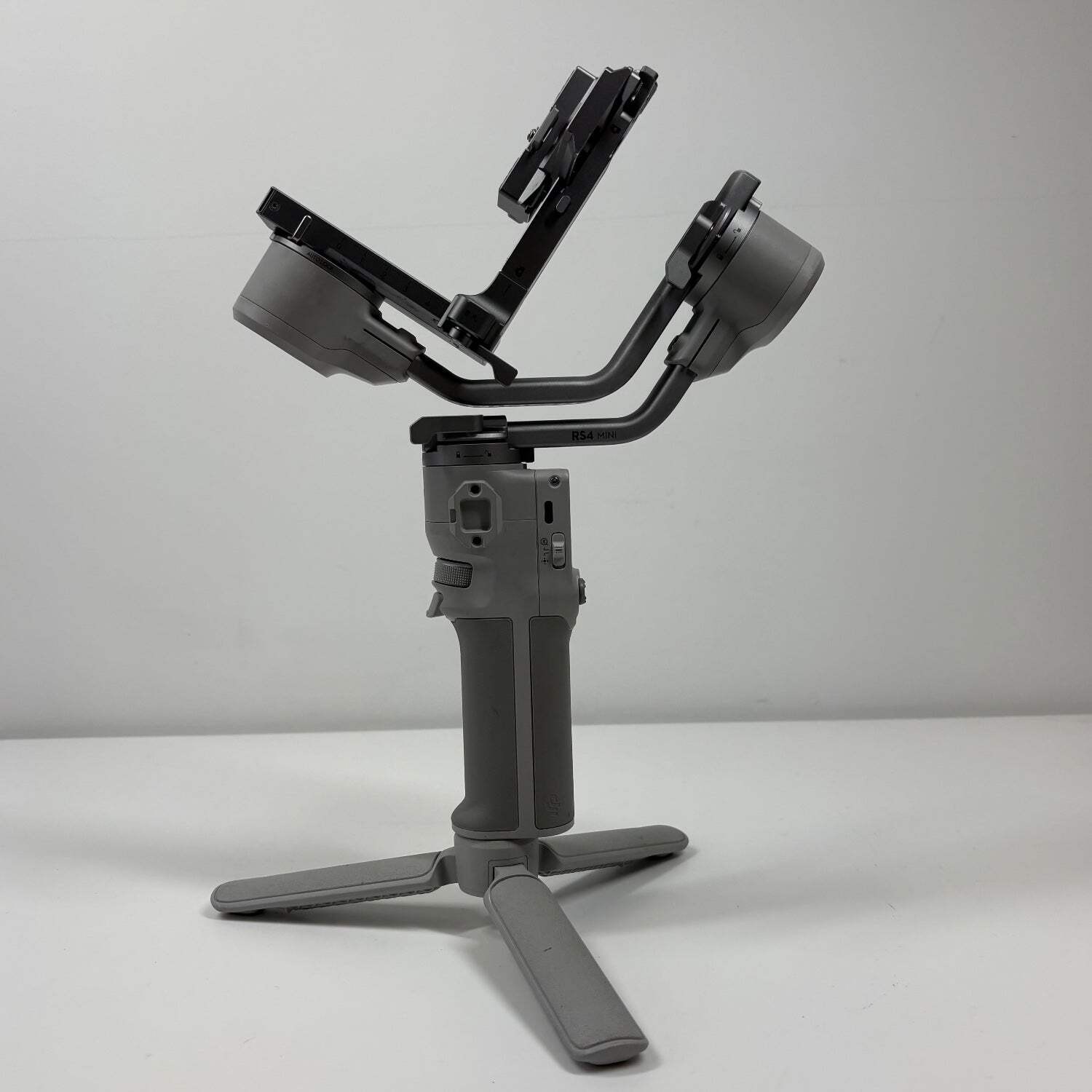 DJI RS4 Mini Handheld Gimbal Stabilizer P24M