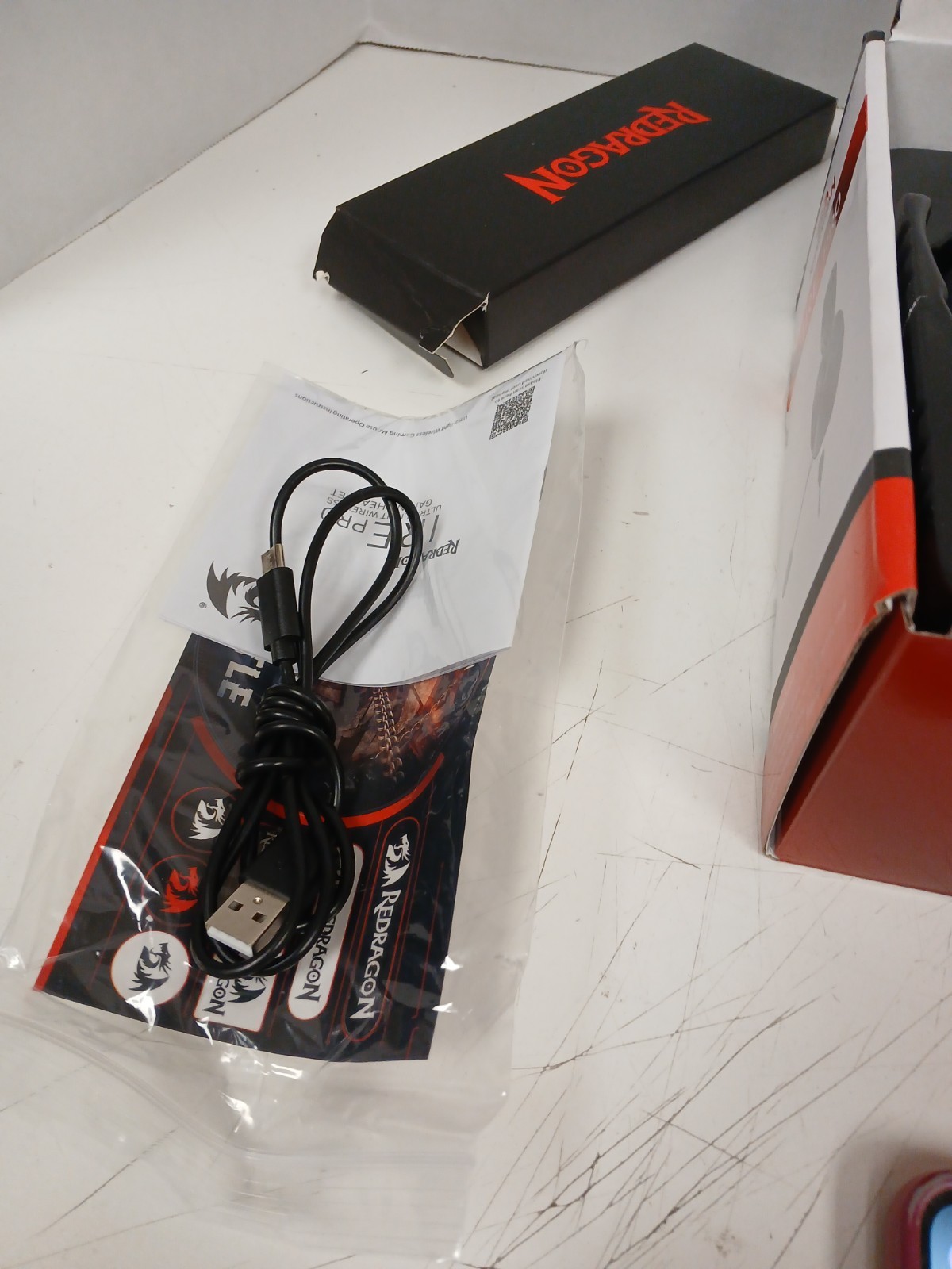 Redragon IRE Pro H848 Wireless Gaming Headset