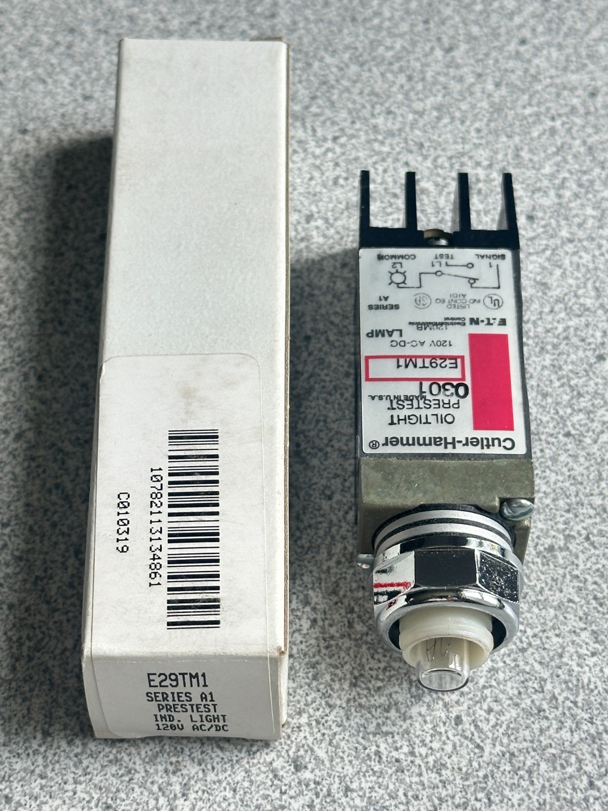 NEW EATON Cutler-Hammer E29TM1 Oiltight Pretest Light 120V AC-DC