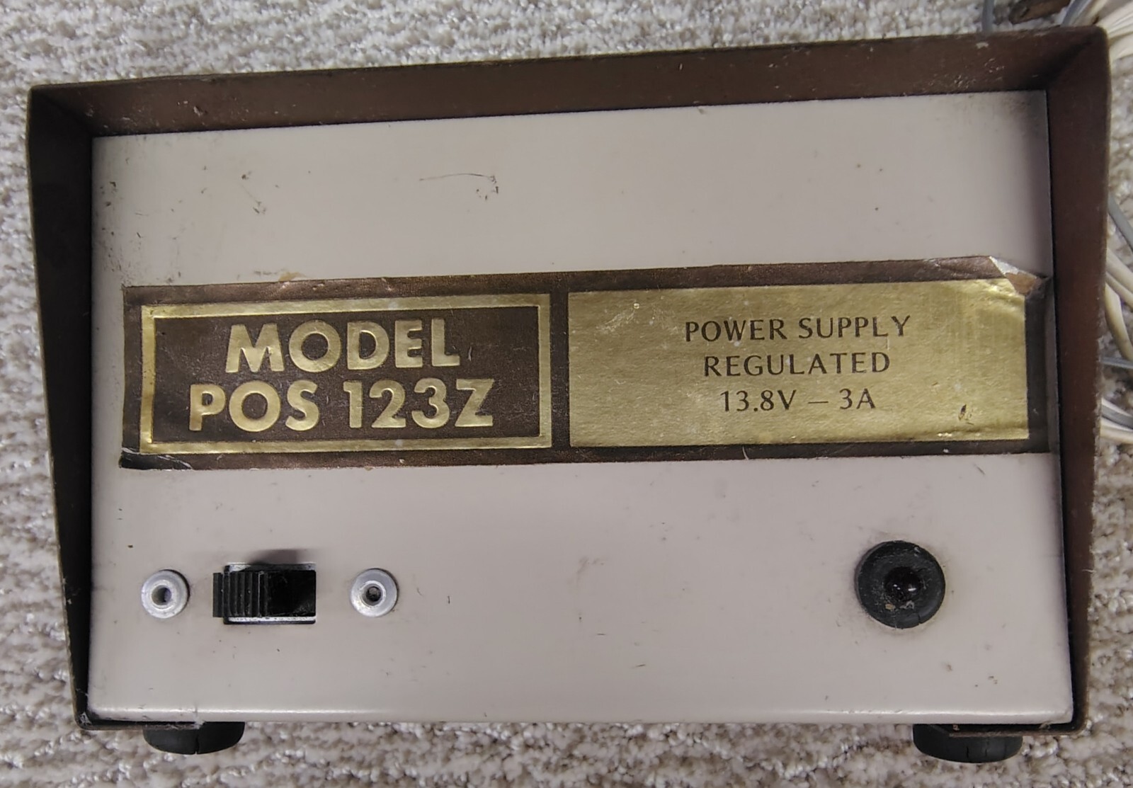 🗽POWER SUPPLY MODEL NO. 123Z 13.8V-3A