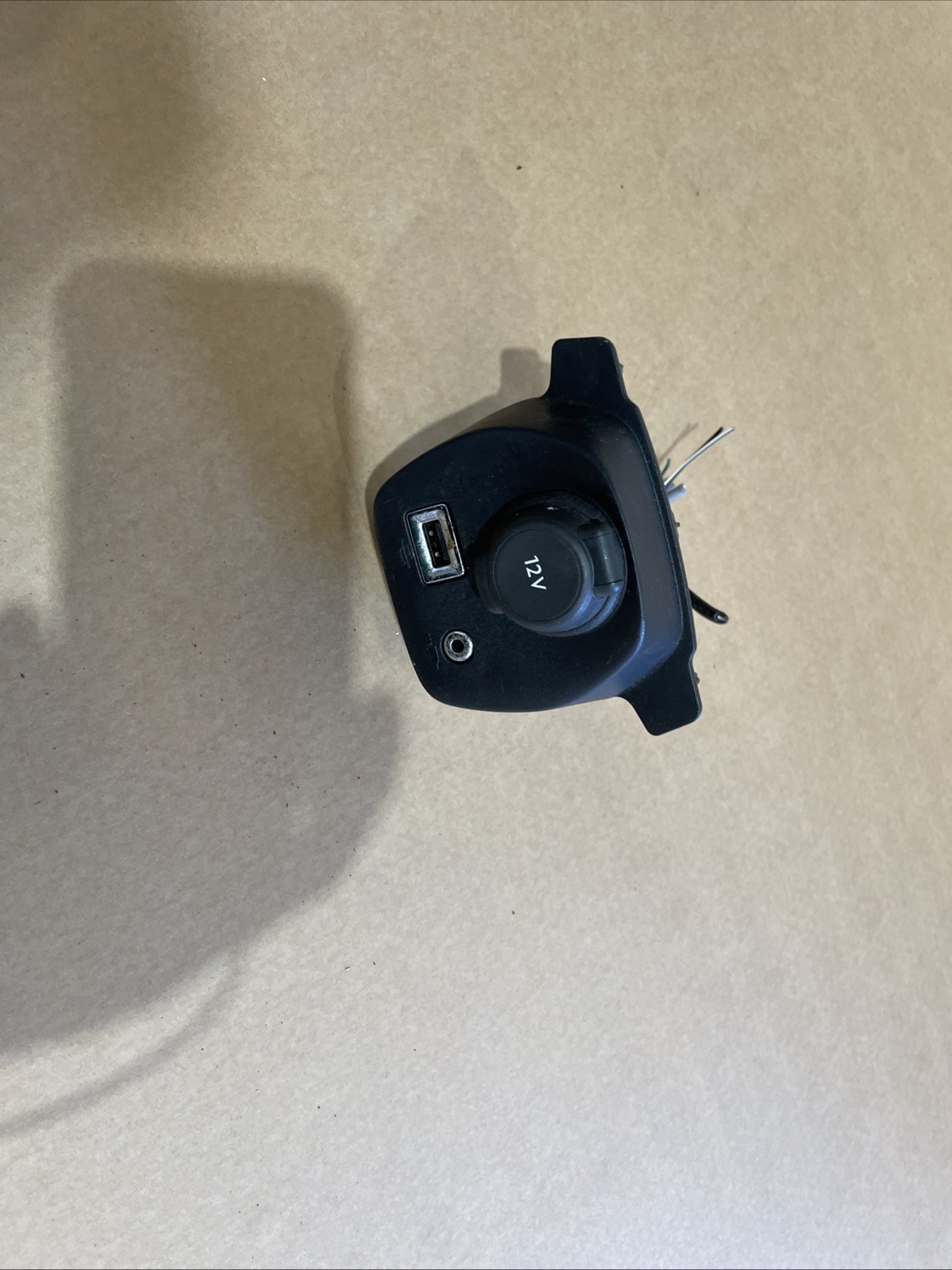 2014-2018 CITROEN C1 MK2 ELB USB 12V AUX Port 55477-0H010