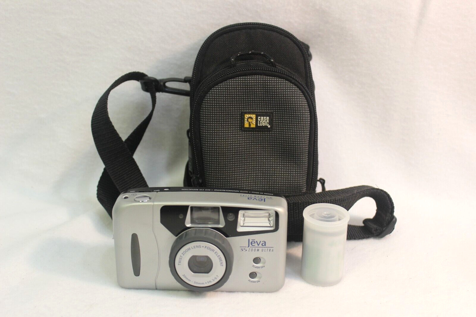 Jeva ~ 35 Zoom Ultra ~ 30-50 Zoom ~ 35mm Camera With Case and Extra Roll Of Film