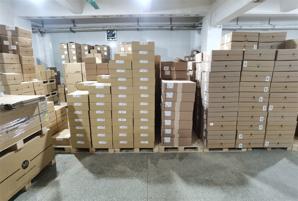 Allen-Bradley 1769-OF2 Compact I/O Output Module AB 1769OF2