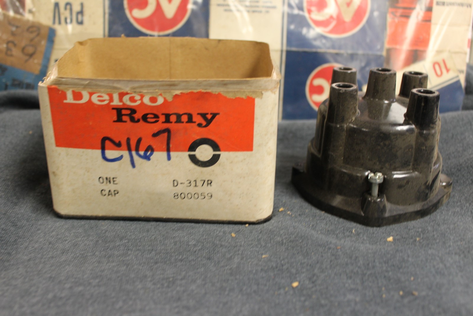 New OEM Delco Remy Distributor Cap with Lid 1954505 C167