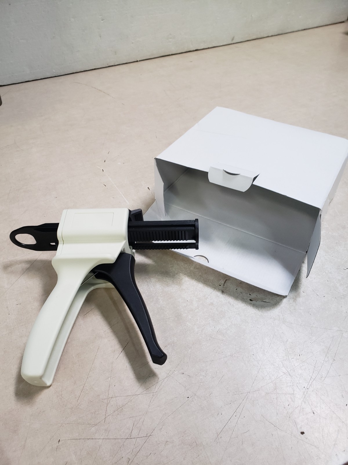 Mixpac Impression Material Dispenser Gun, DS 50 4:1/10:1