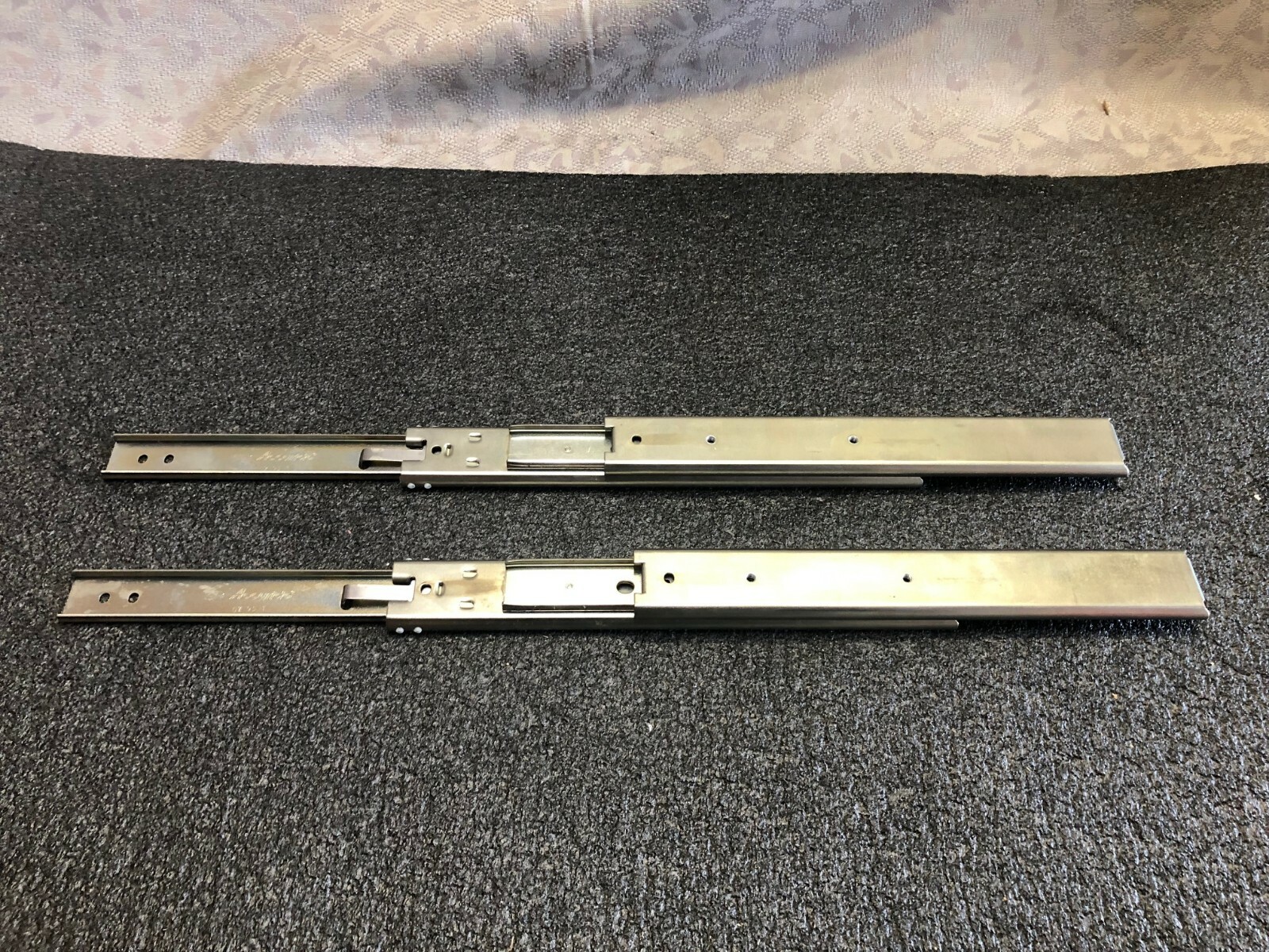 ACCURIDE SLIDES C 307-698