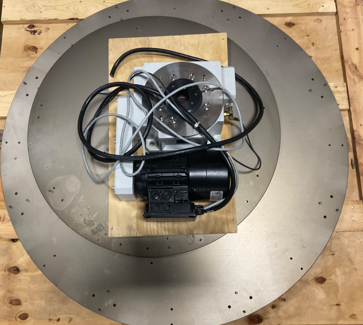 Weiss TC0220T Rotary Indexing Table with AC Motor  8 STATION WITH DISCS