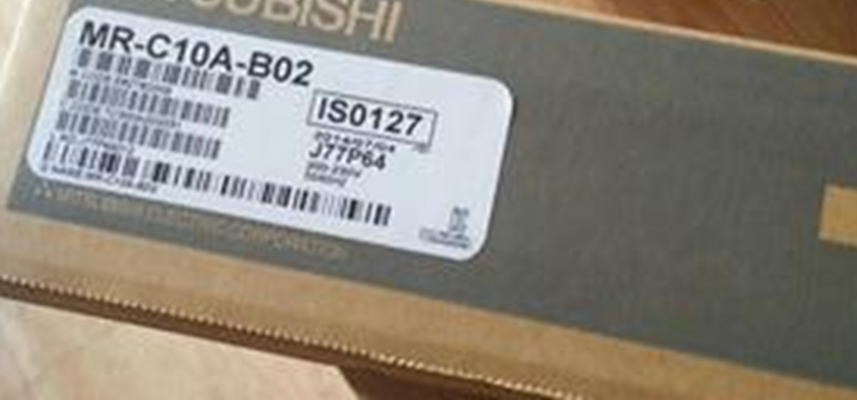 NEW MITSUBISHI MR-C10A-B02 AC Servo Drive