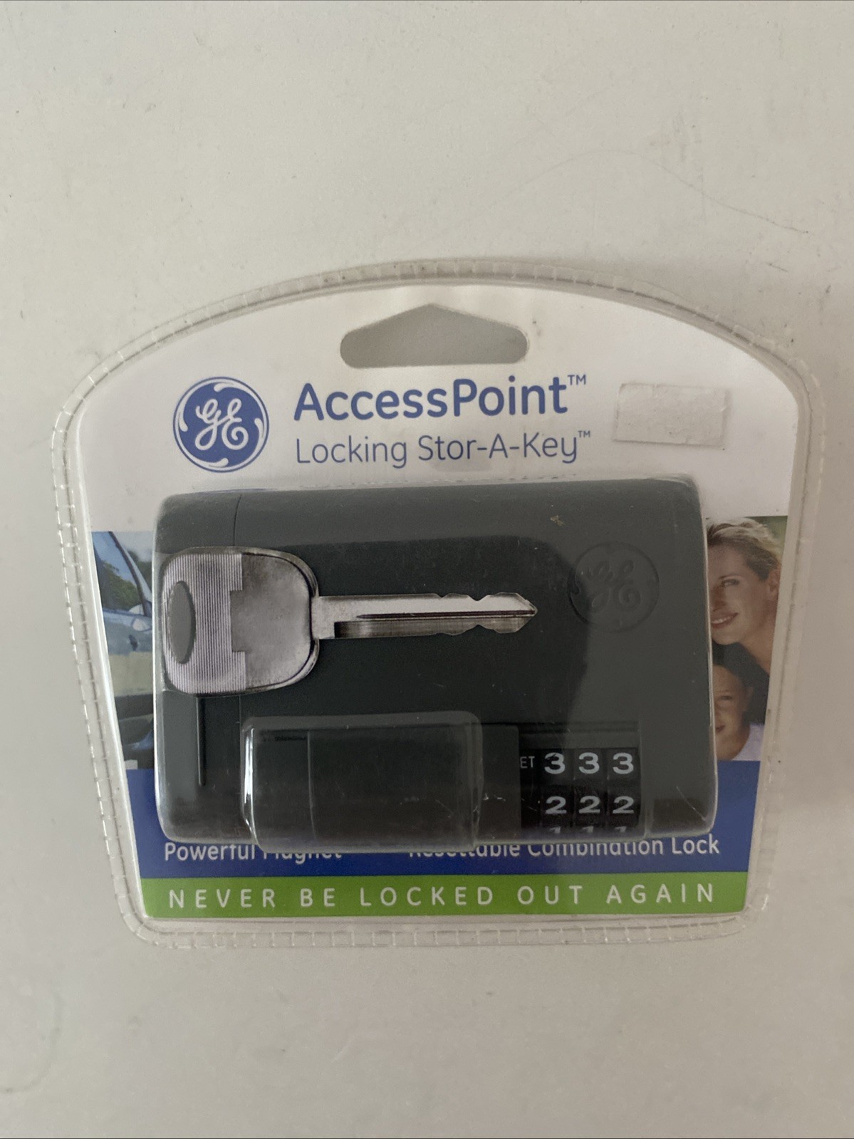 GE Access Point Locking Stor-A-Key Powerful Magnet & Resettable Combination Lock