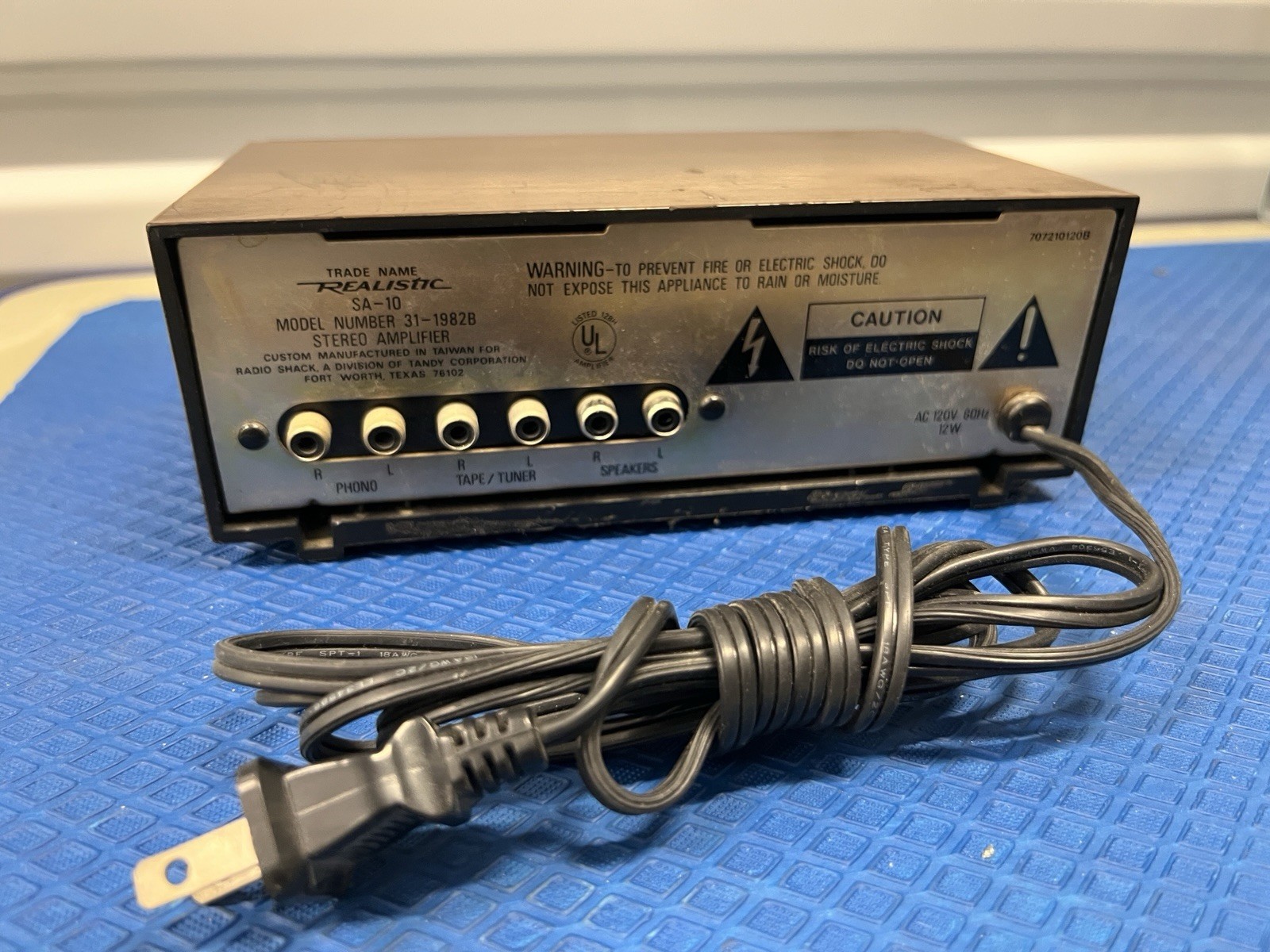 Realistic SA-10 Solid State Stereo Amplifier. Model # 31-1982B. Used UNTESTED