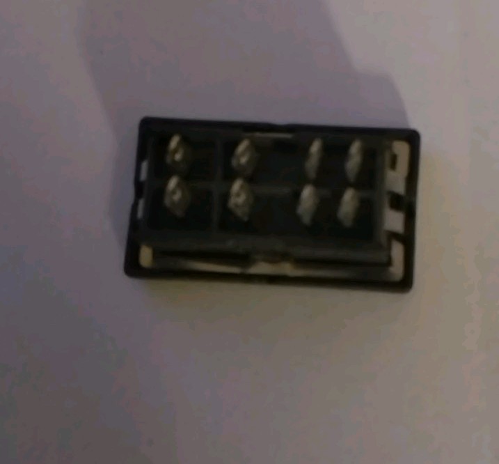 RELAY SOCKET 8 PIN BLADE STYLE CHASIS MOUNT, IDEC-SY2S-51