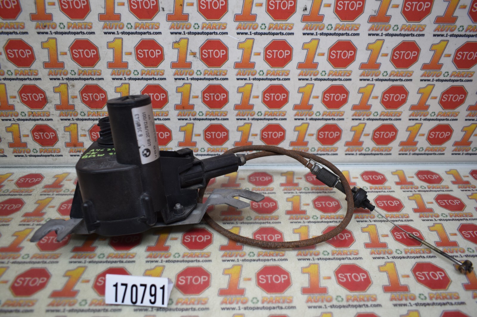 1995-1999 BMW 318i CRUISE CONTROL THROTTLE ACTUATOR MODULE 8360043 OEM