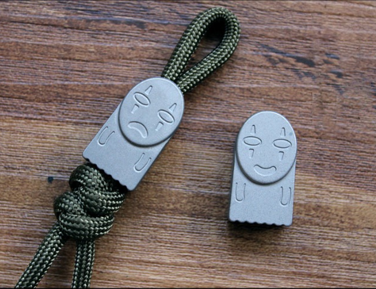 Titanium Alloy No Face Man Lanyard Beads Paracord Knife Cord Beads Pendants