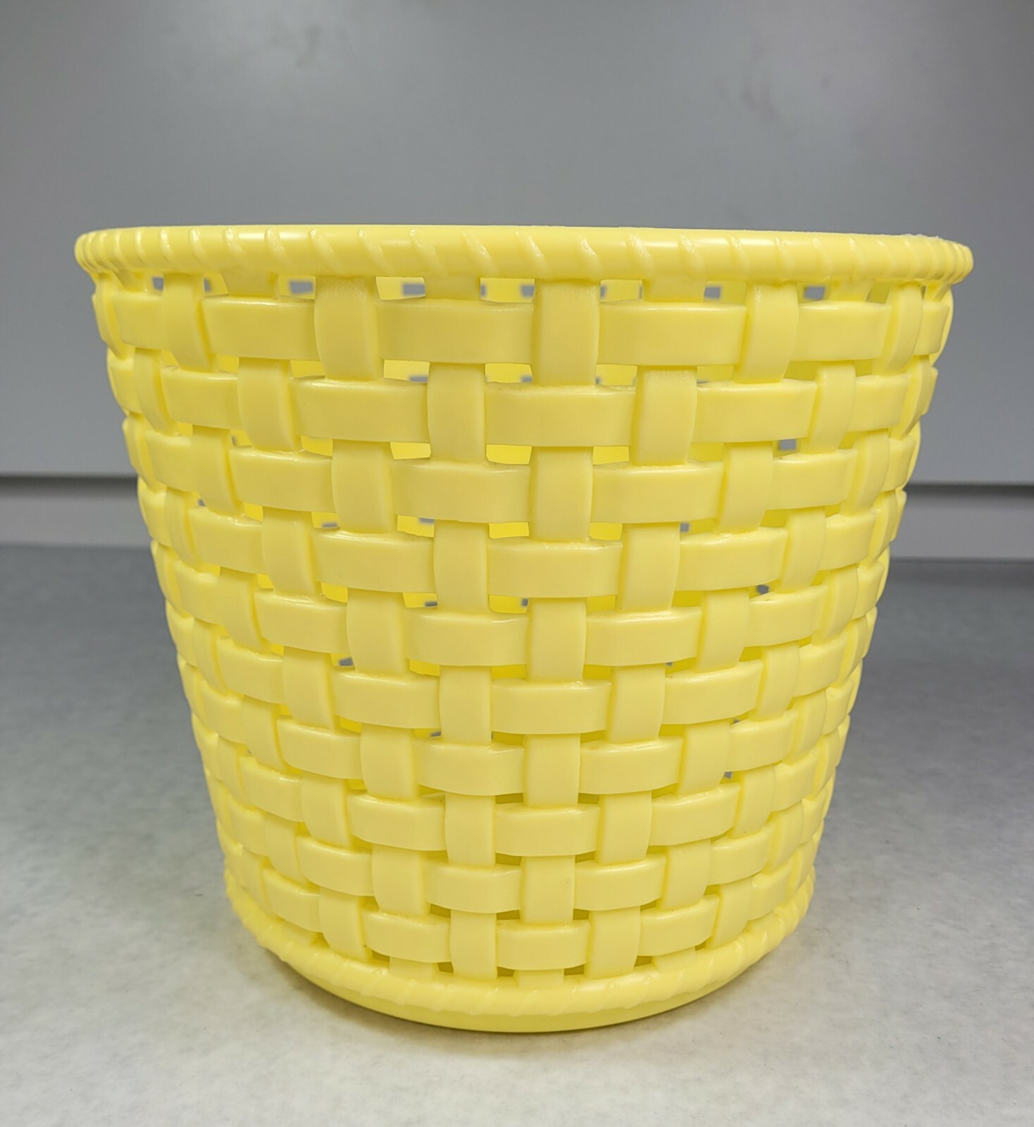 Gensini Yellow Plastic Weaved Planter  - Basket - Trash Can Italy Very Nice