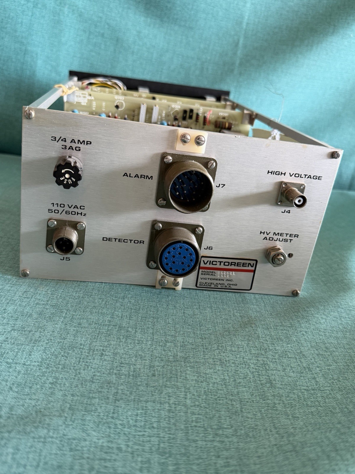 Victoreen 842-11 Log Ratemeter