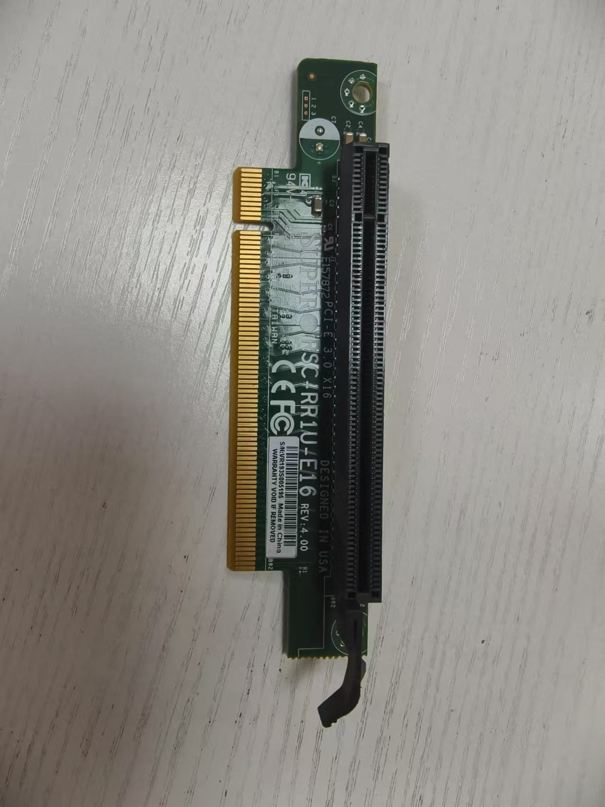 RSC-RR1U-E16 SUPERMICRO 1U PCI-E X 16 RISER CARD