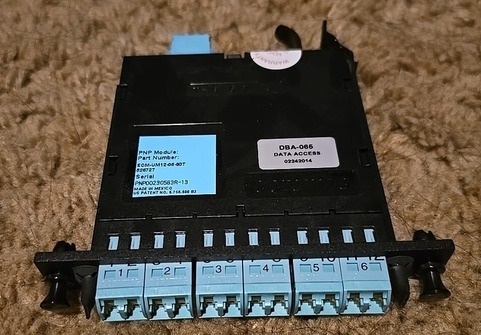 Tested ECM-UM12-05-93T Corning EDGE MTP to 12 LC Module With Bracket Patch Panel