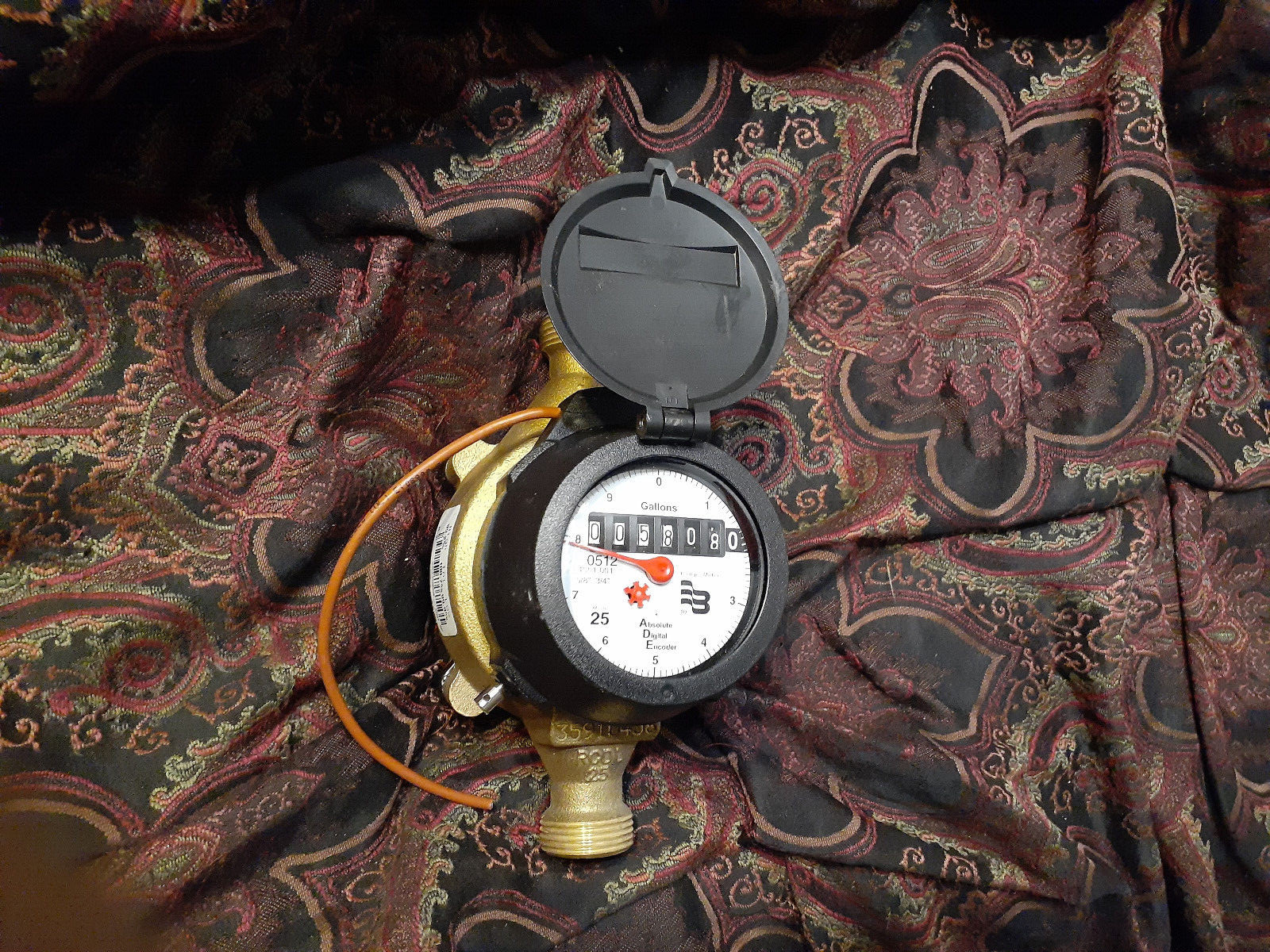 Badger Model 25 Water Meter. LOW USE! Gallon Direct Read. With Endpoint Wire.