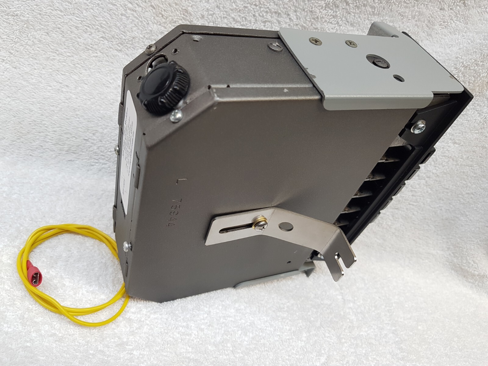 HQ Holden radio belly brace