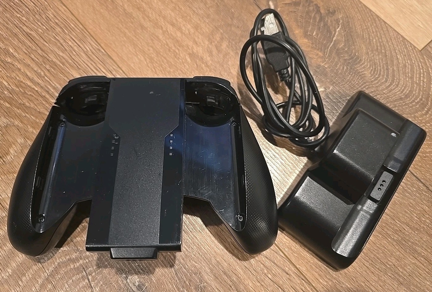 PDP Pro Charging Grip Charger Case Stand for Nintendo Switch Controller 👌