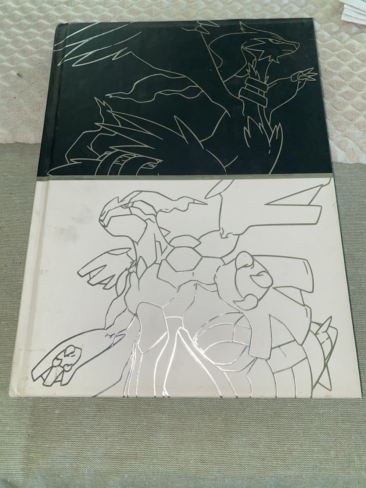 Pokémon Black Version Hardcover Strategy Guide Poké Ball Cover