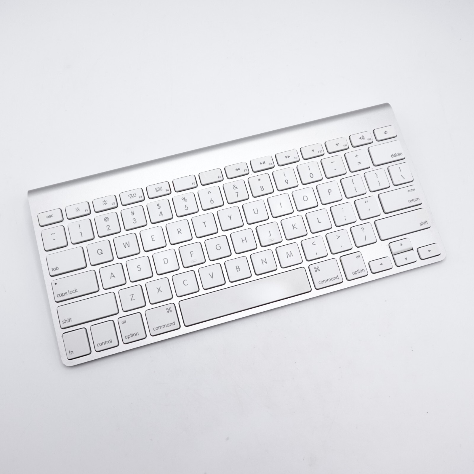 Apple Keyboard Wireless Bluetooth Model A1314 Aluminum Tested Works