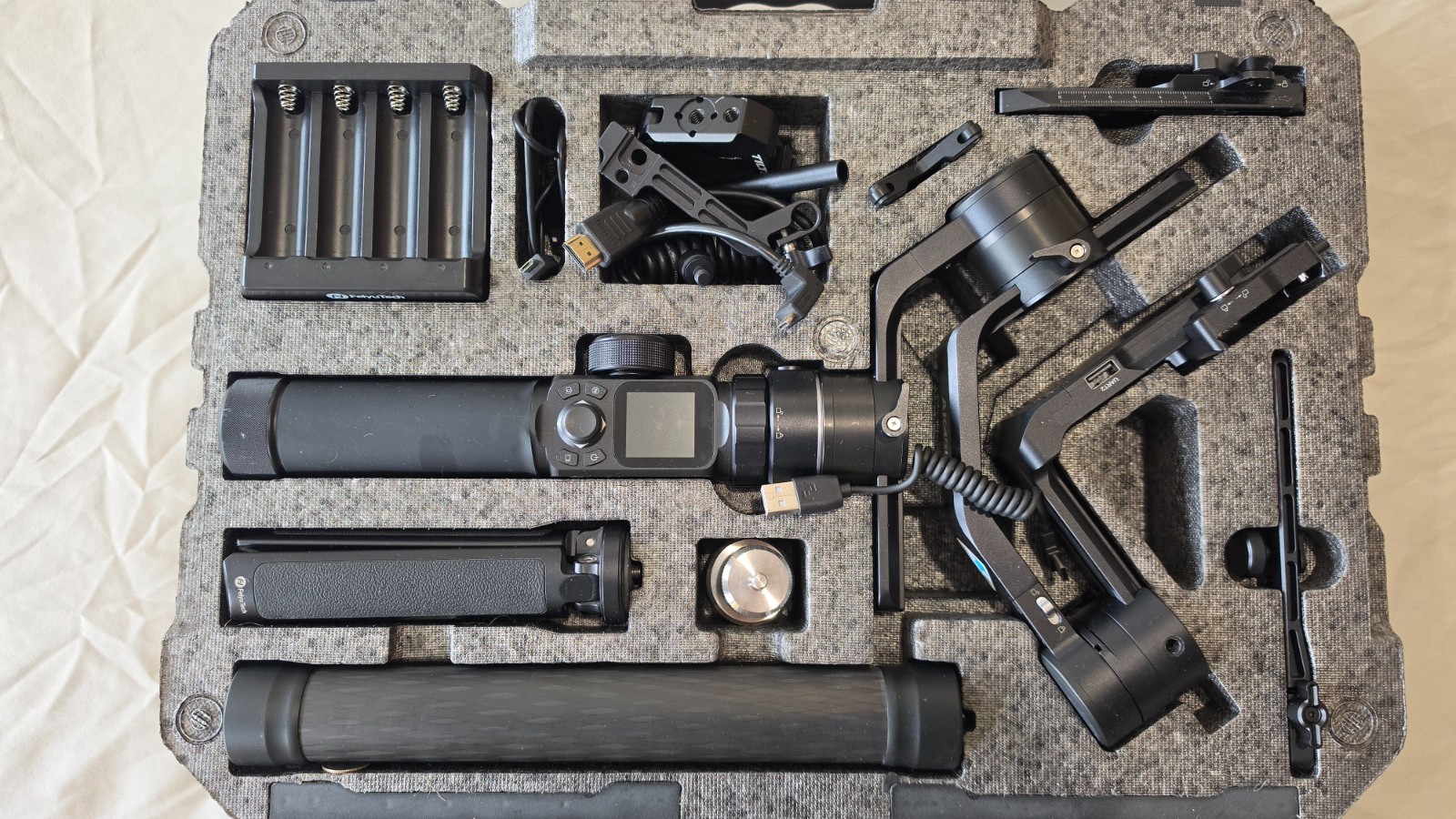 FeiyuTech AK4500 Gimbal Kit | Essential Kit, Focus Motor, Extra Hyperlink Remote