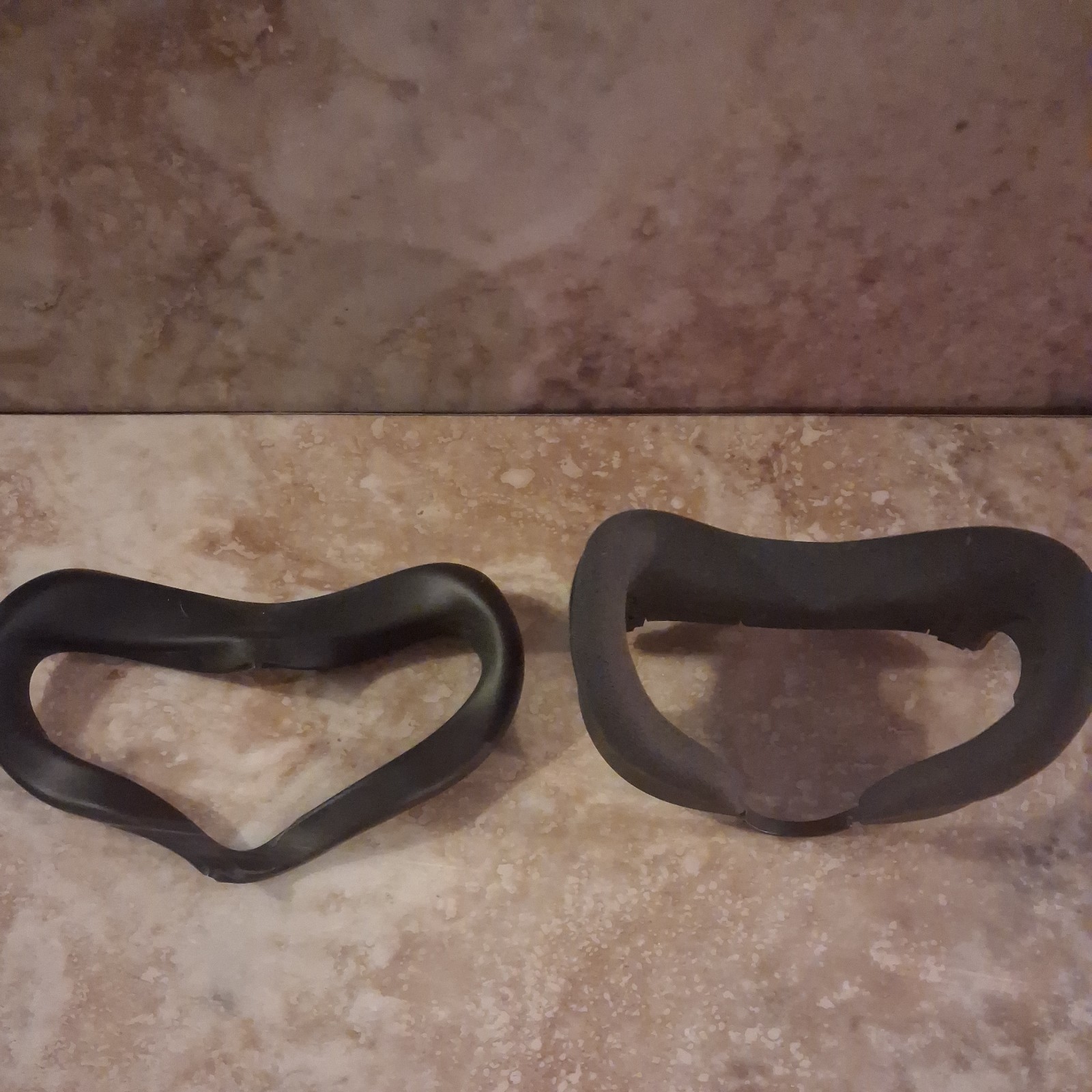 Face Cover Bracket w/ 1 Silicone Pad for Oculus Quest 2/3 VR Headset *NEVER USED