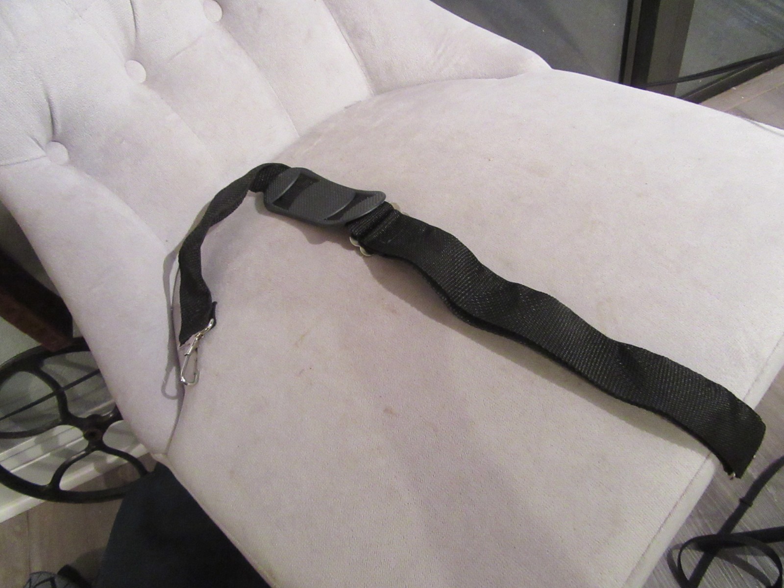 Black Non-Hippie Camera Strap in Great Shape