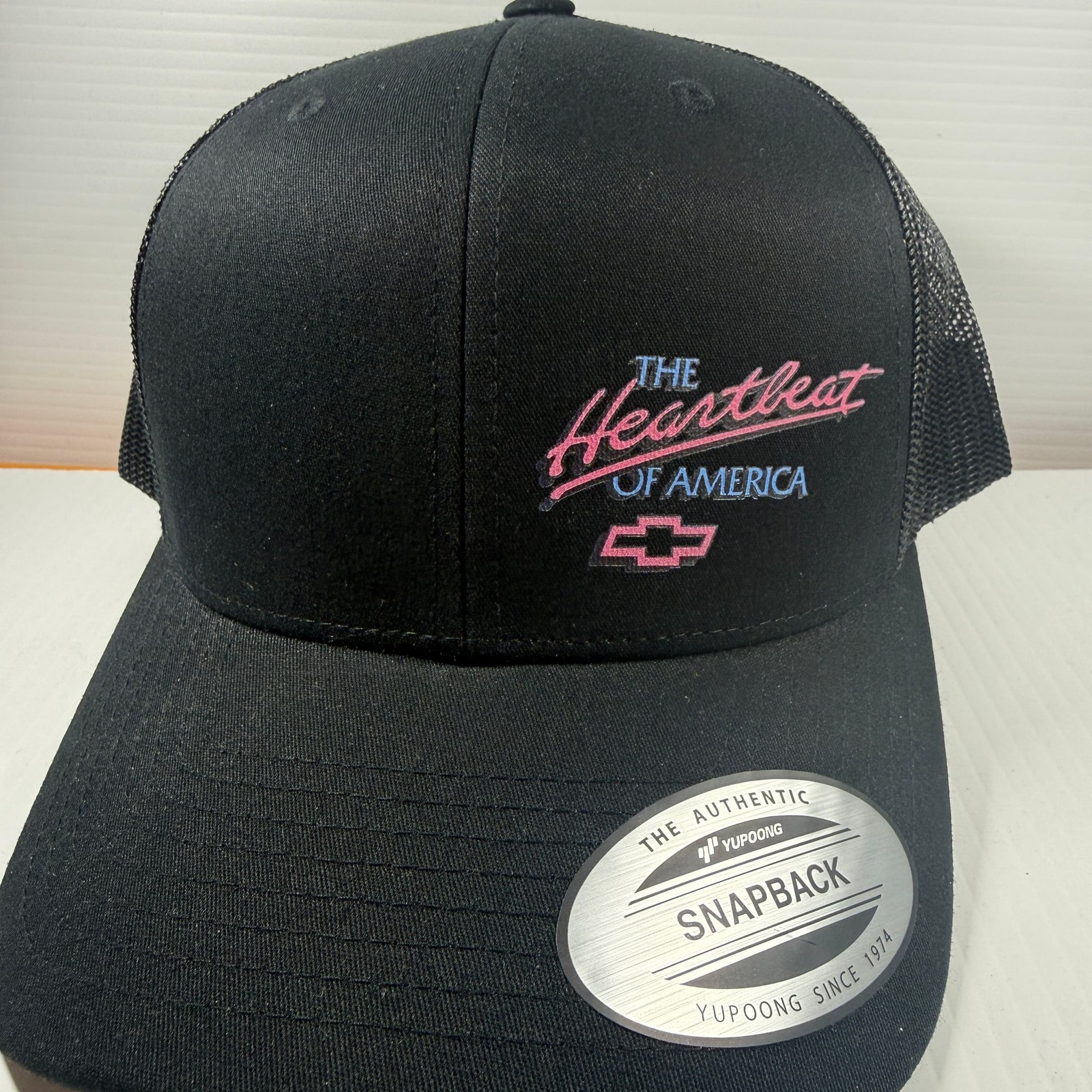 Vintage style OG Chevrolet The Heartbeat of America in Neon Pink/Blue Black Hat