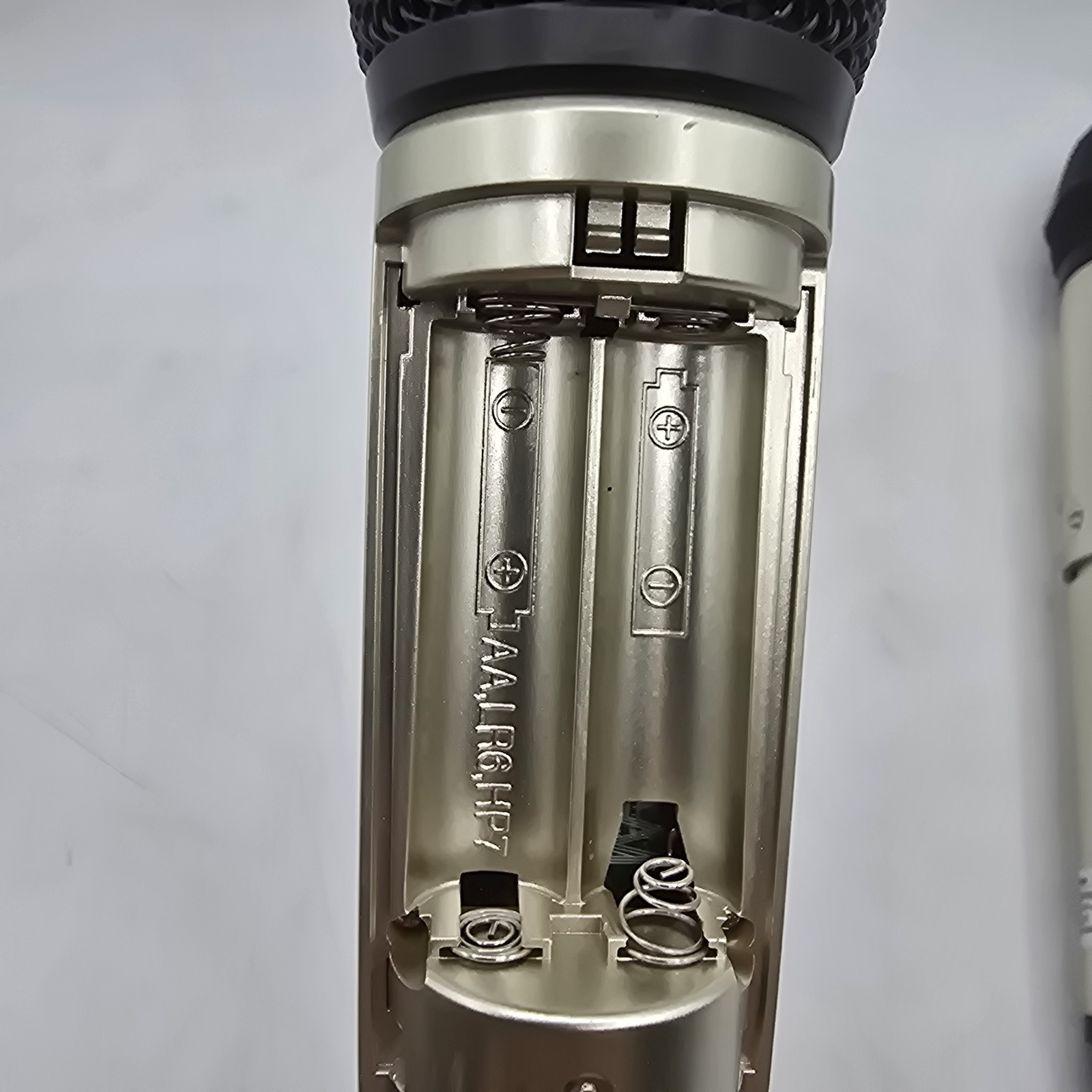 Magic Sing ET23KH Karaoke Wireless Microphone Mic Pair Tested Works
