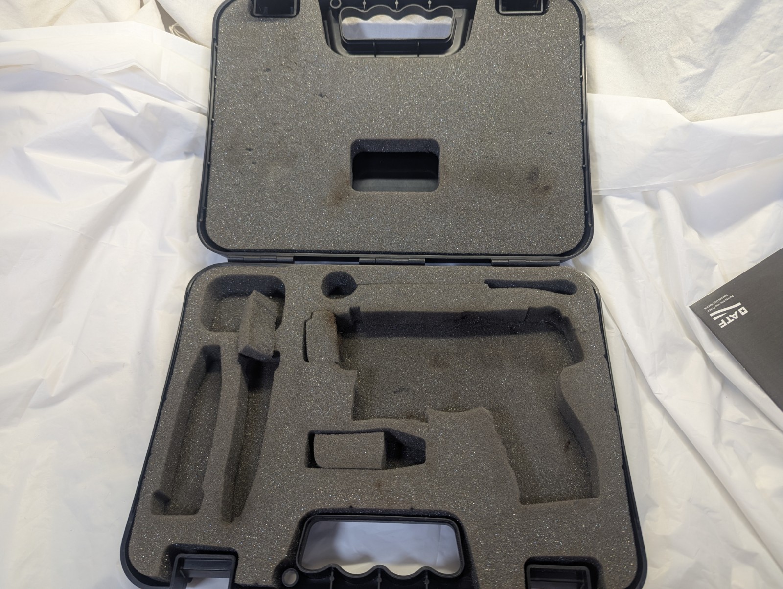 Taurus Factory Box PT809