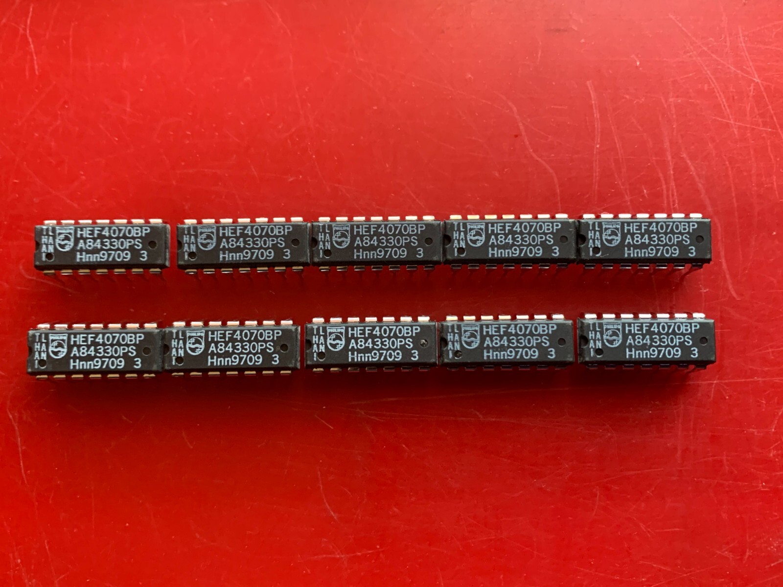10x HEF4070BP PHILIPS IC GATE XOR 4 CHANNEL 2-INP 14 PIN DIP
