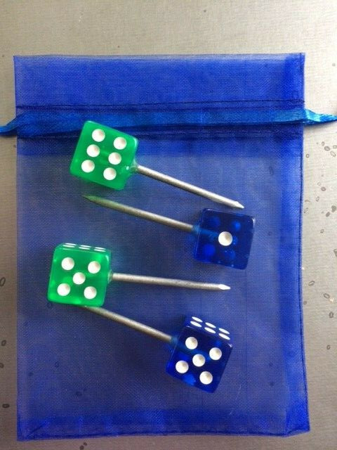 ARCHERY BOW RANGE PAPER TARGET FACE PINS - COLORED DICE (Set of 4)