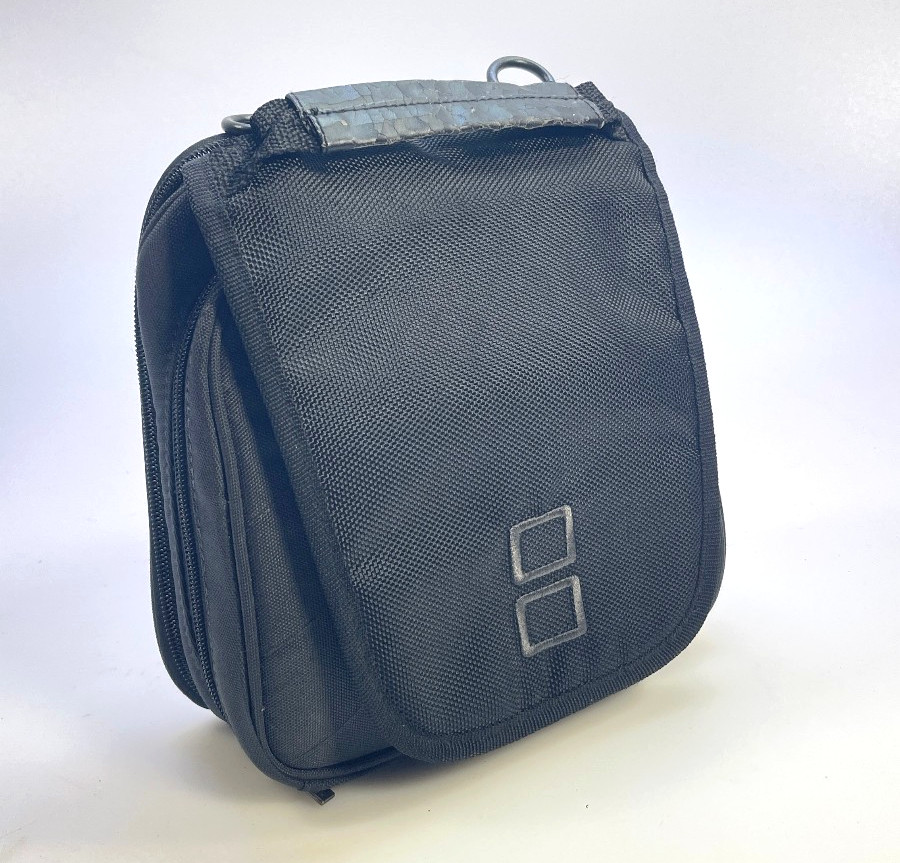 Nintendo DS Carrying Travel Case Black Zip Up Bag
