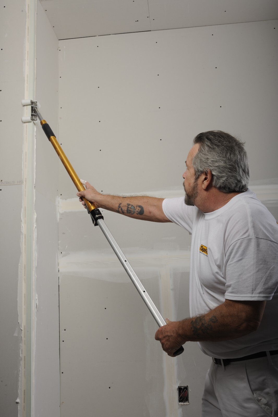 TapeTech Outside Drywall Corner Roller - 17TT