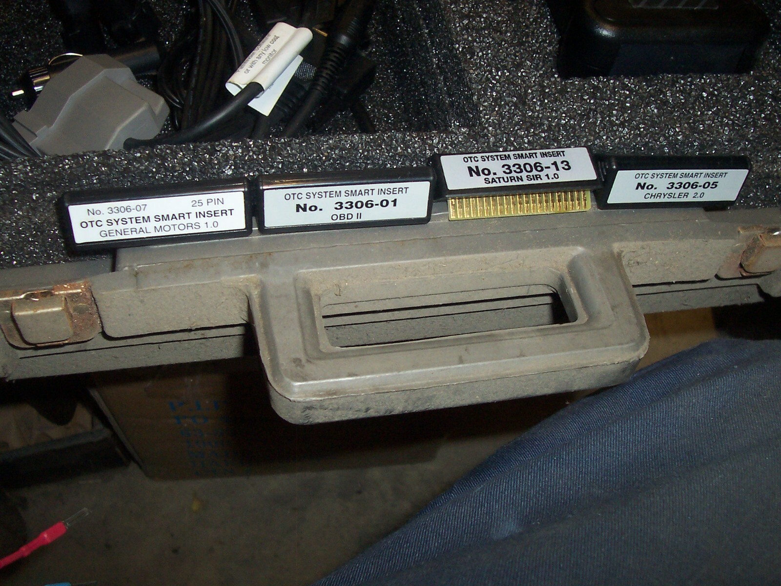OTC AIR BAG /ABS SCAN TOOL NON-OBD and OBD-2 With Case
