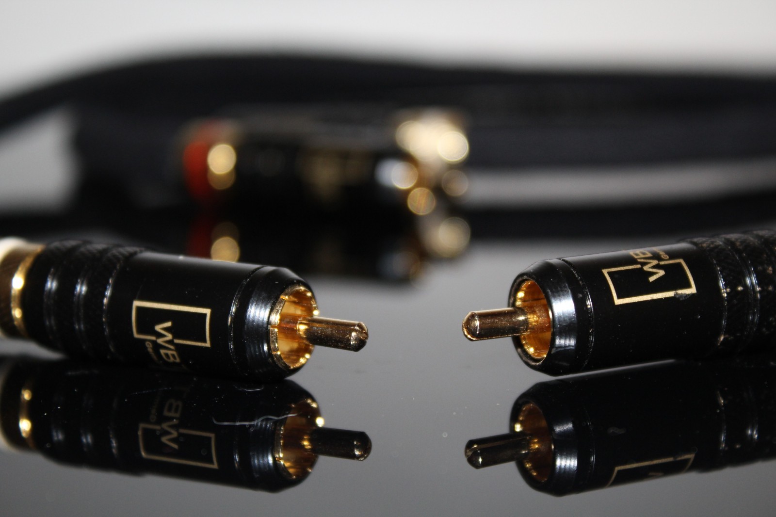 Rca cable Neotech up-occ 7N copper solid core -Wbt connectors