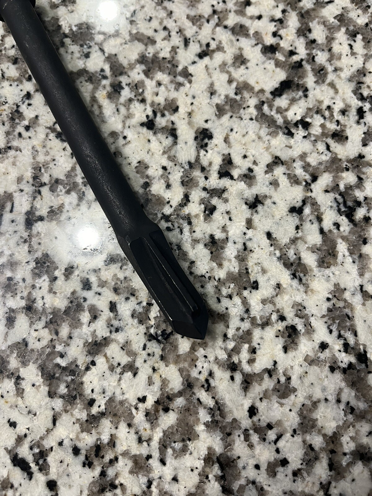 Snap on air hammer muffler cutter bit