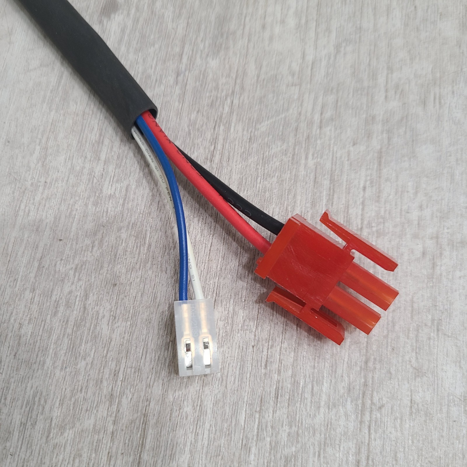 Connector Socket 3-Pin 4 Wire Charging Port for battary.